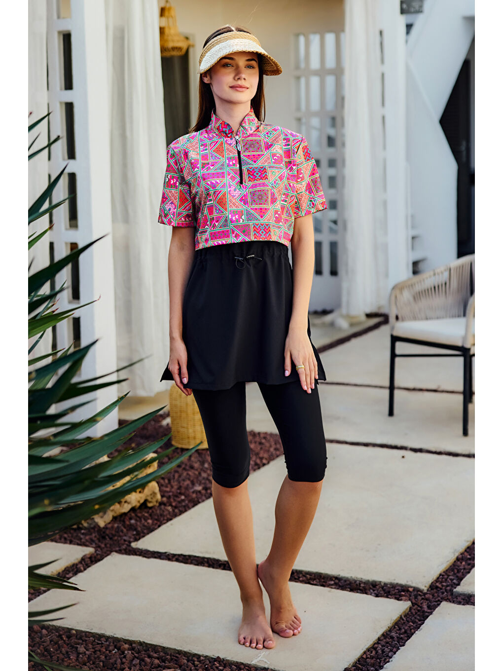 Önü Kapaklı Kısa Kollu Yarı Kapalı Tesettür Mayo Siyah02 R5302-1