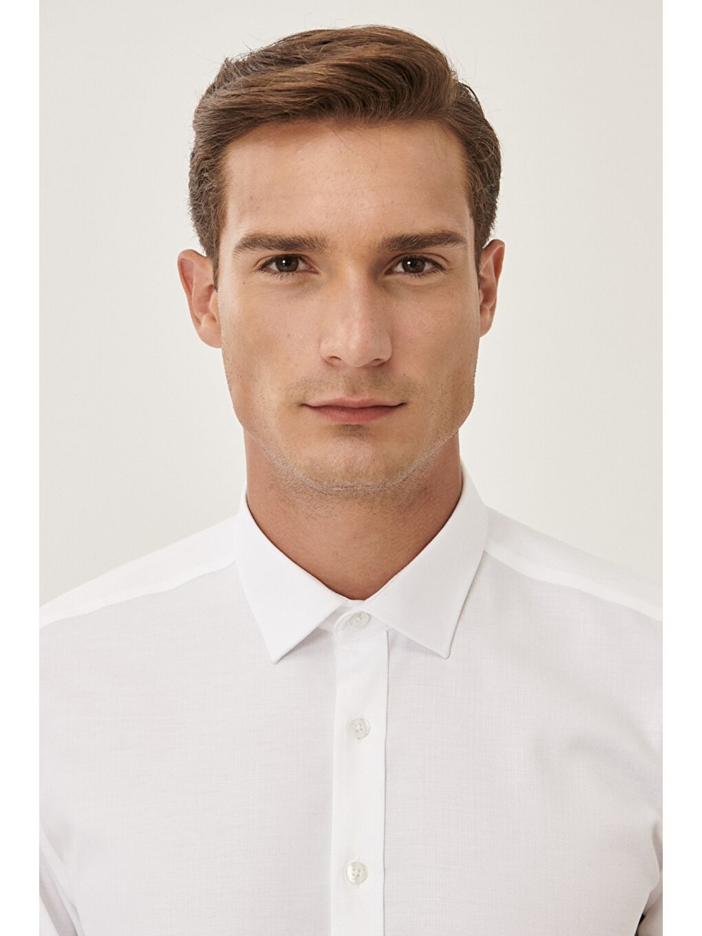 Erkek Beyaz Ütü Gerektirmeyen Taılored Slim Fit Dar Kesim Klasik Yaka %100 Pamuk Armürlü Non-Iron G--2