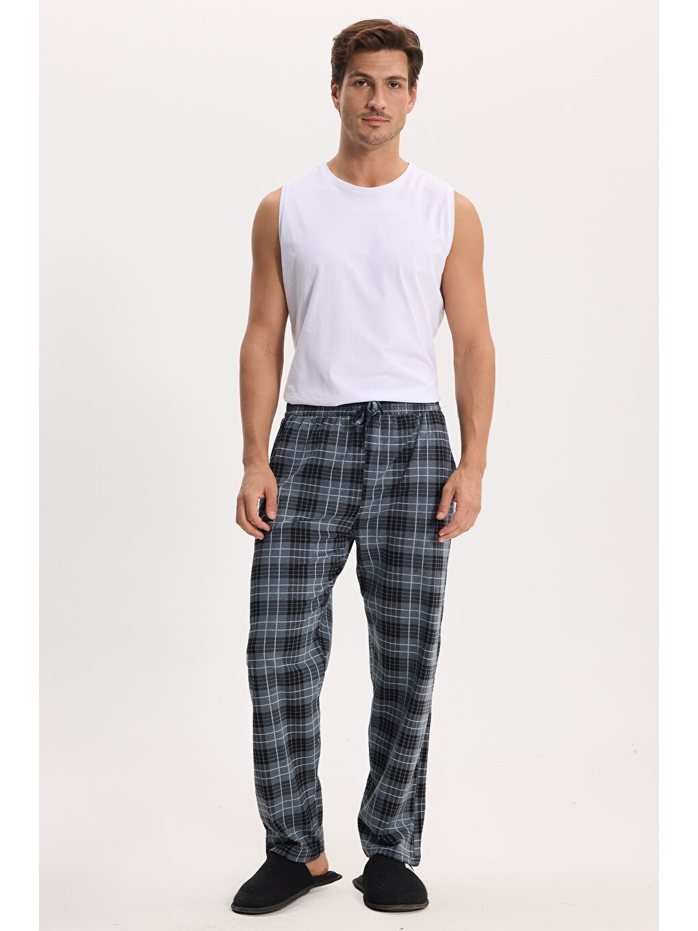 Erkek Standart Fit Normal Kesim Pamuklu Kareli Beli Bağcıklı Cepli Gri Pijama Altı-6