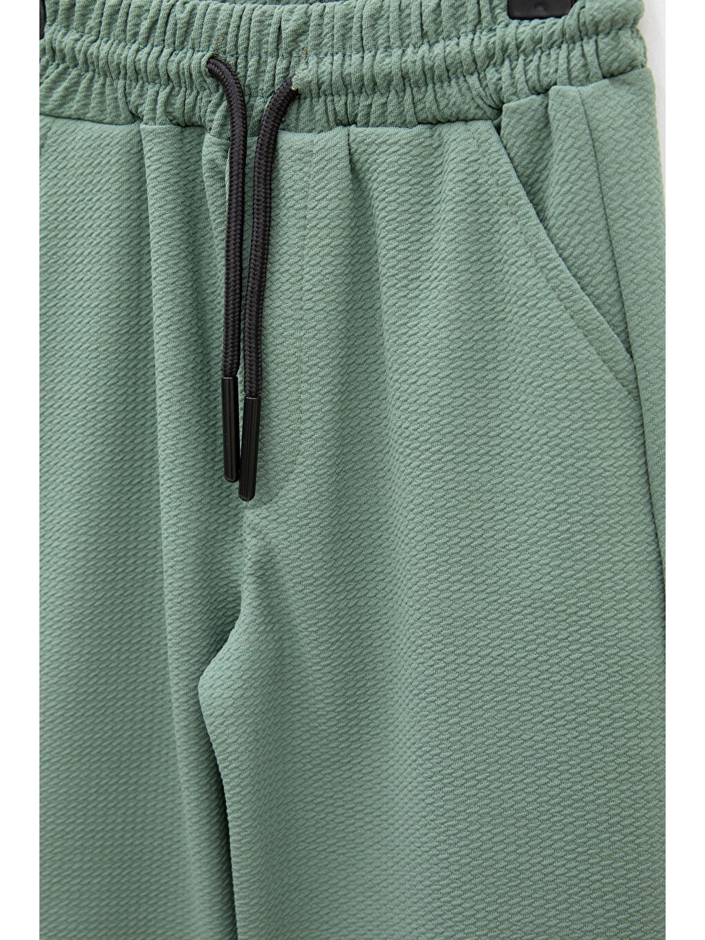 Yeşil Beli Lastikli Ponpon Kumaş Basic Erkek Çocuk Şort 21167-1