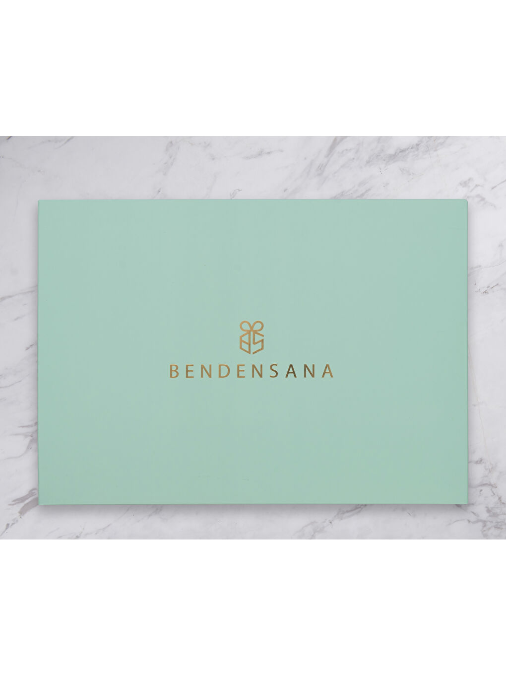 Yeşil Masallara Yolculuk Bebek Hediye Kutusu-1