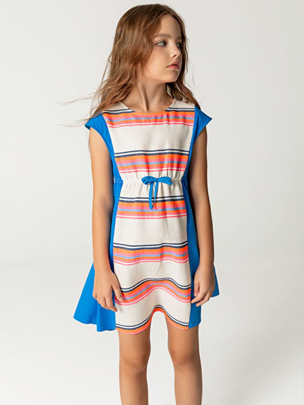 Mavi Renkli Çizgili Beli Kuşaklı Kız Çocuk Elbise-2