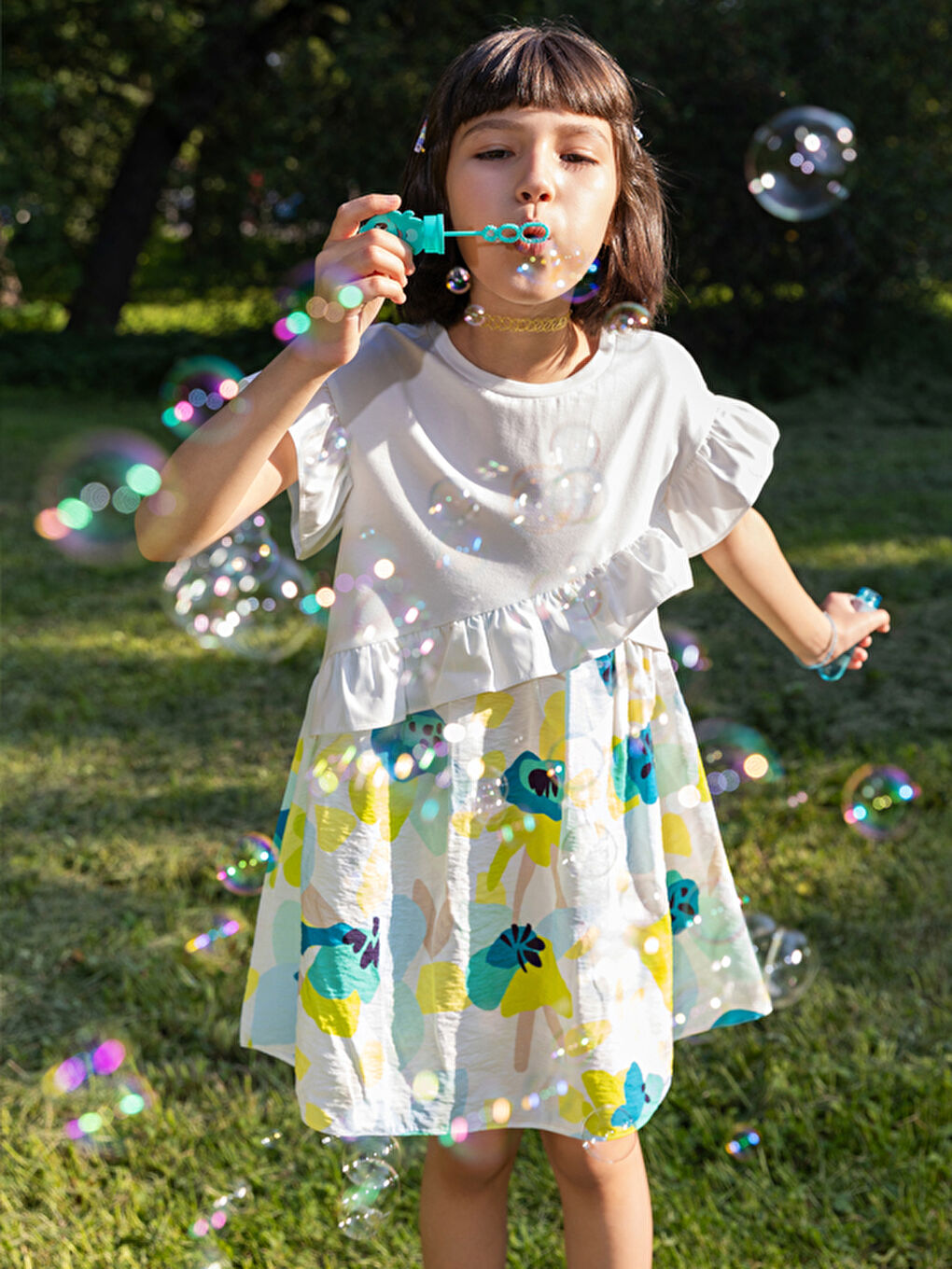 Beyaz Eteği Çiçekli Yarım Kol Kız Çocuk Elbise-3