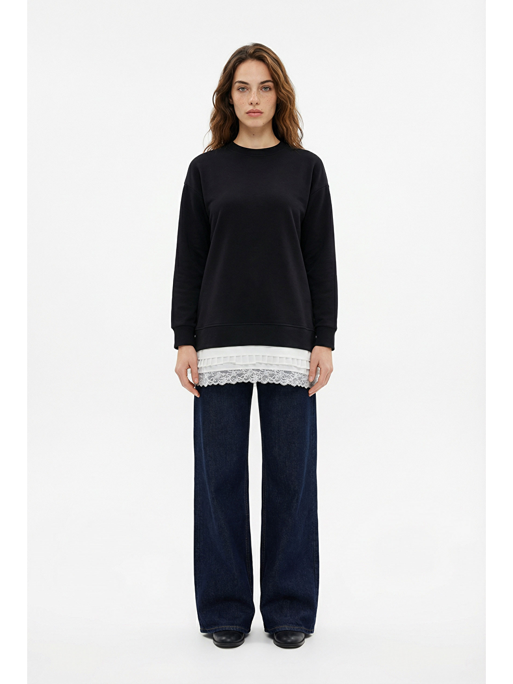 Siyah-Garni Detaylı Tunik