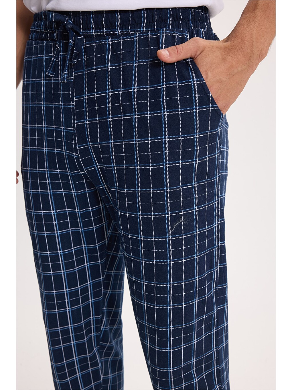 Erkek Standart Fit Normal Kesim Pamuklu Kareli Beli Bağcıklı Cepli Lacivert Pijama Altı-3