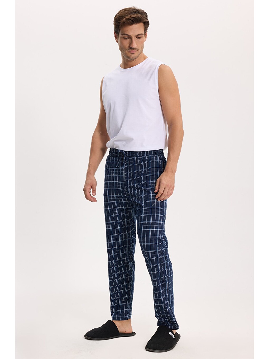 Erkek Standart Fit Normal Kesim Pamuklu Kareli Beli Bağcıklı Cepli Lacivert Pijama Altı-6