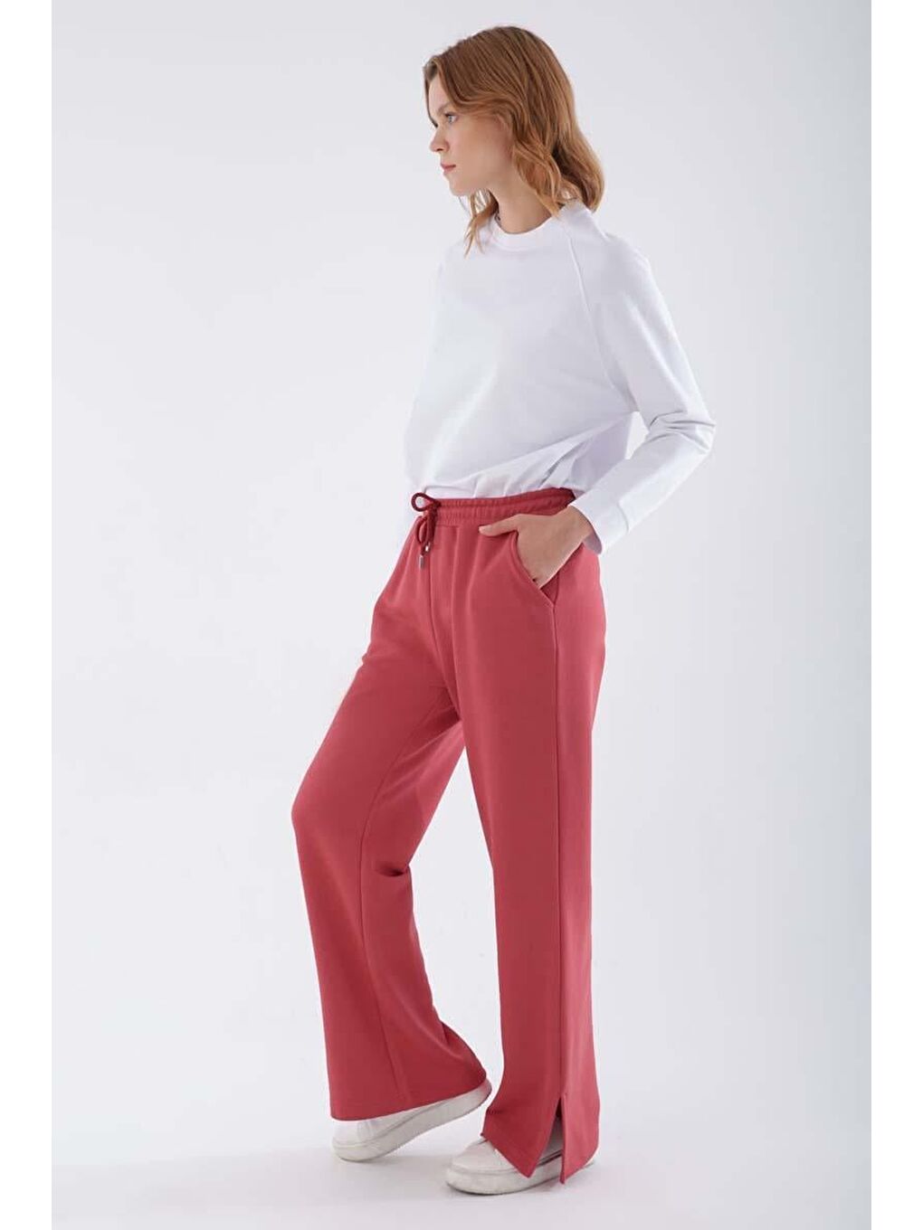 Pembe Gül Kurusu-Paçası Yırtmaçlı Eşofman Altı