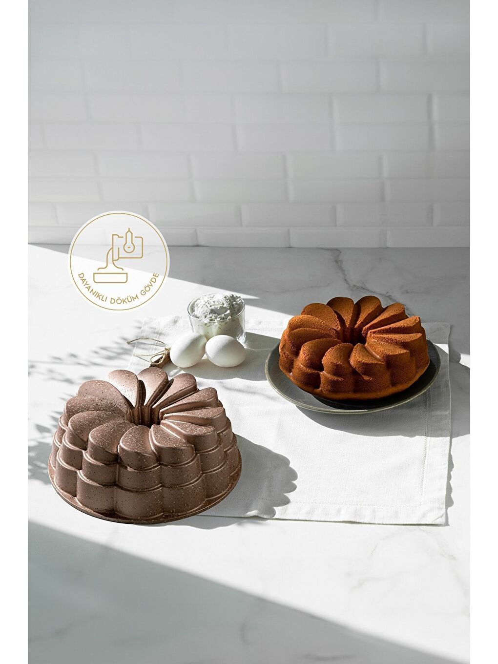 Sarı Manolya Rose Gold Döküm Kek Kalıbı 25 Cm