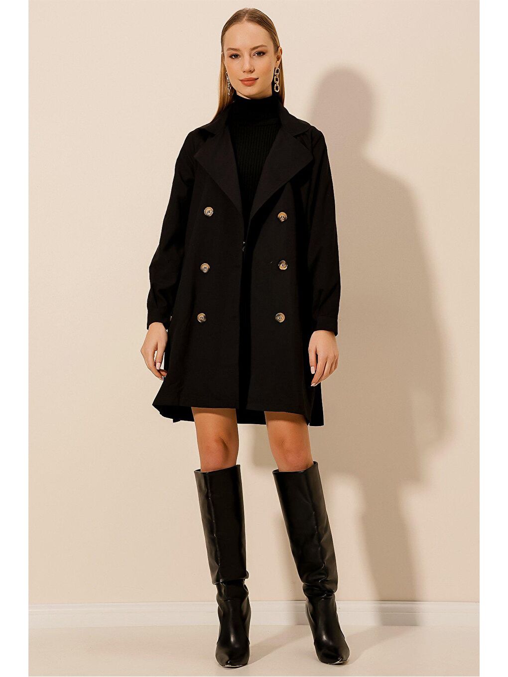 Siyah Kruvaze Yaka Mevsimlik TRENÇ-3