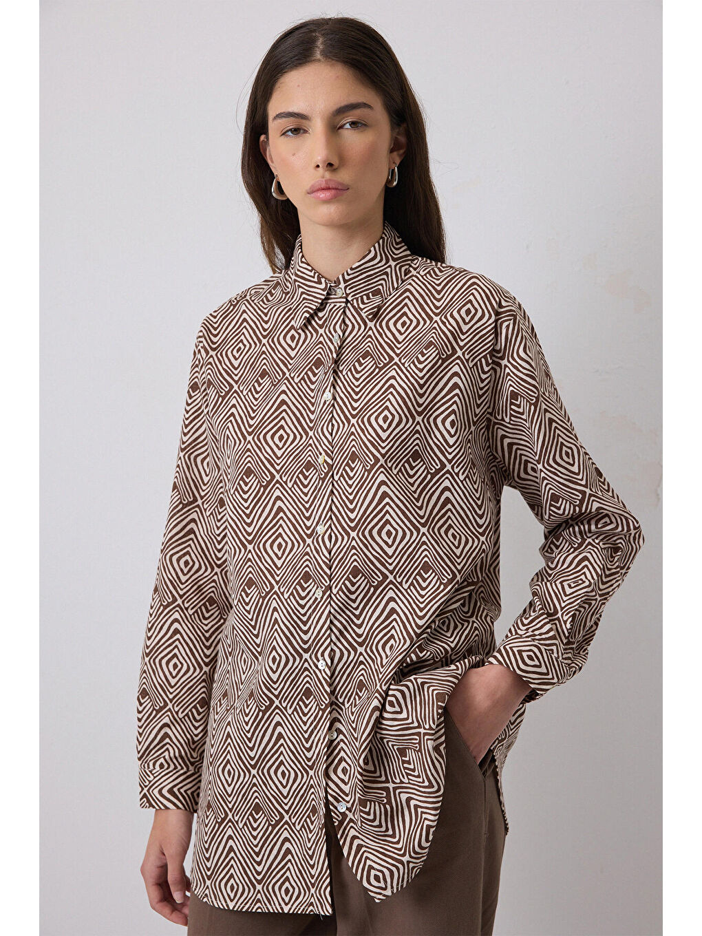 Siyah %100 Pamuklu Desenli Oversıze Gömlek-1