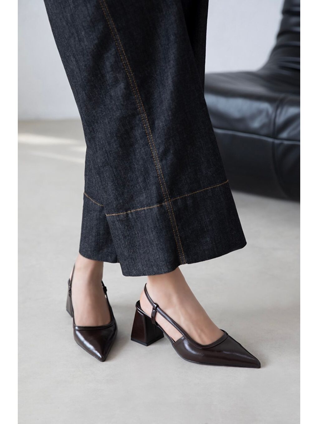 Kahverengi Karla Kadın Topuklu Kırışık Deri Ayakkabı Kahve