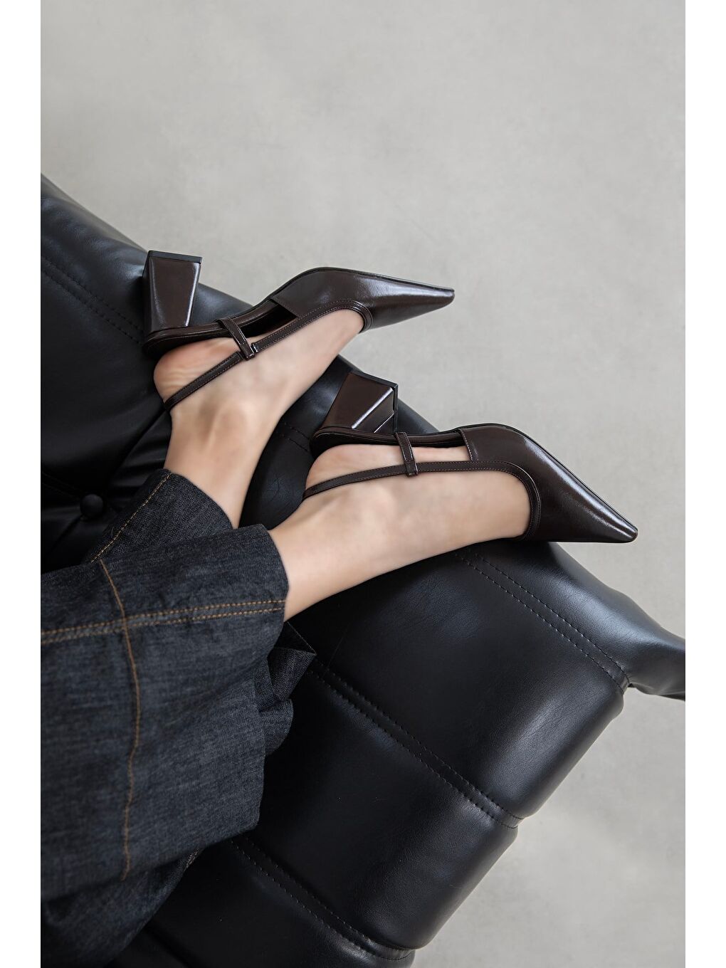 Kahverengi Karla Kadın Topuklu Kırışık Deri Ayakkabı Kahve-1