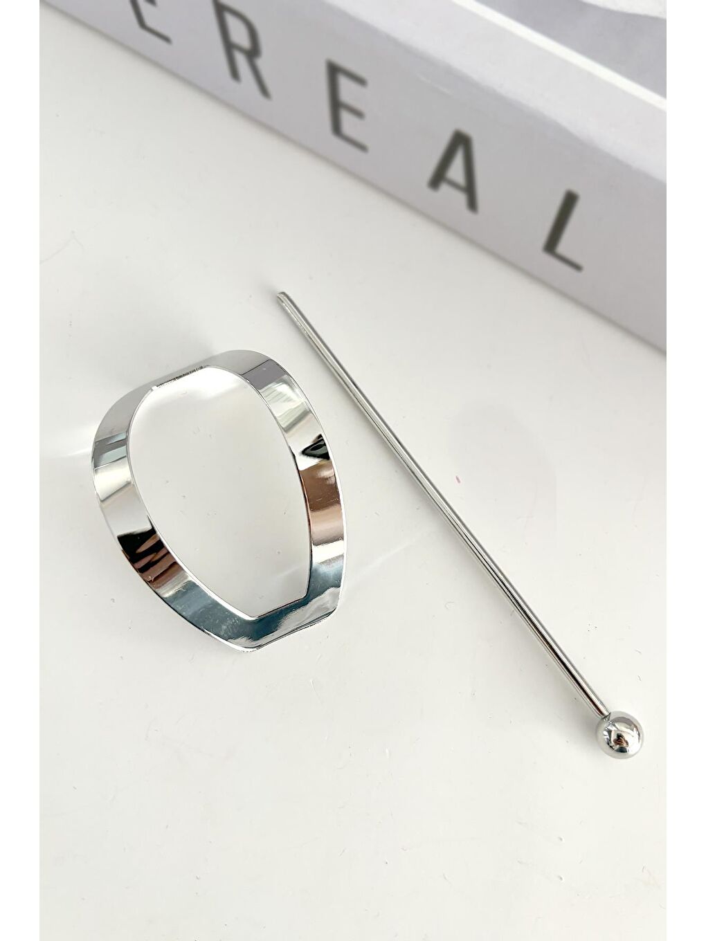 Gri Metal Çubuk Geçmeli Topuz Tokası