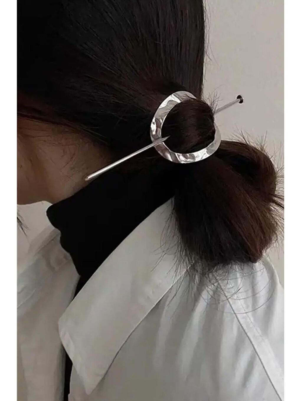 Gri Metal Çubuk Geçmeli Topuz Tokası-1