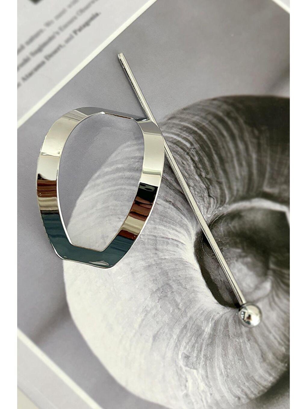 Gri Metal Çubuk Geçmeli Topuz Tokası-2