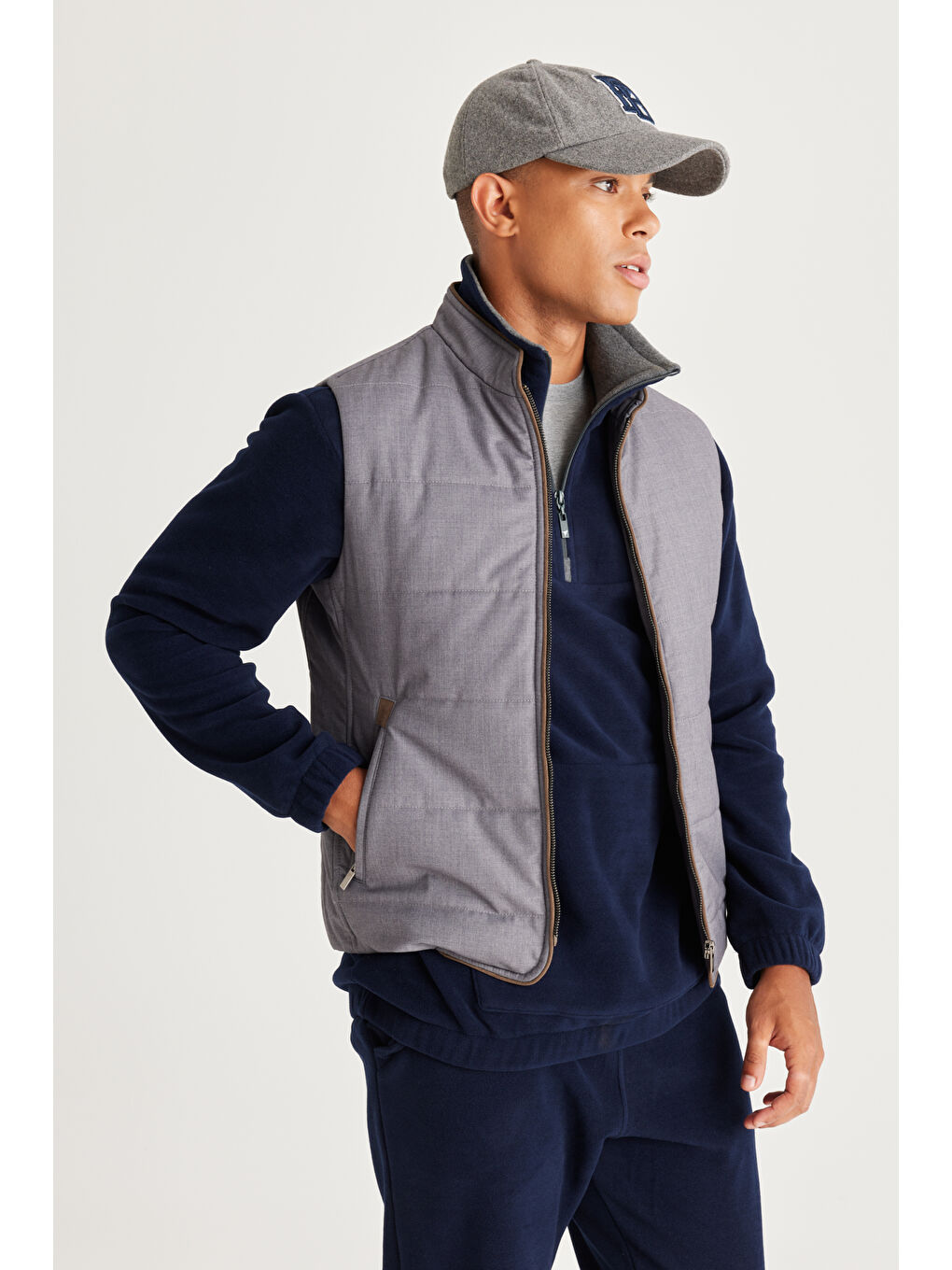 Erkek Gri Standart Fit Normal Kesim Yelek-3