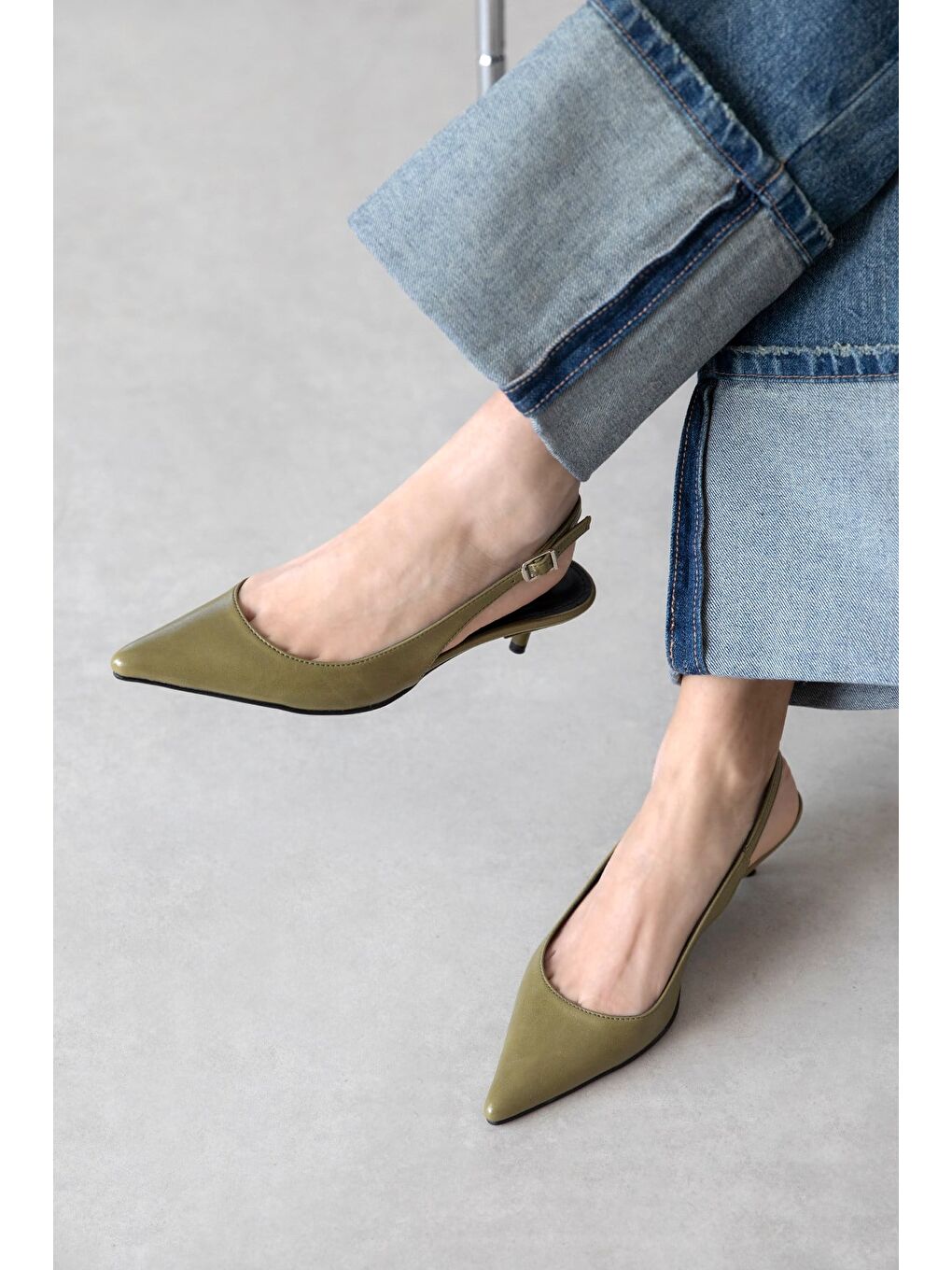 Yeşil Cuesta Kadın Topuklu Kırışık Deri Ayakkabı Olive-1