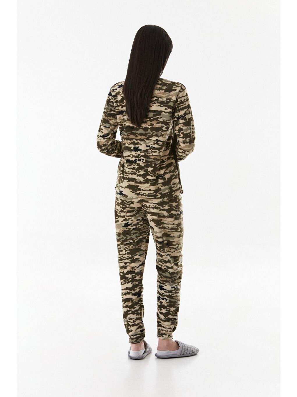 Yeşil Kedi Nakışlı Kamuflaj Polar Pijama Takımı-3