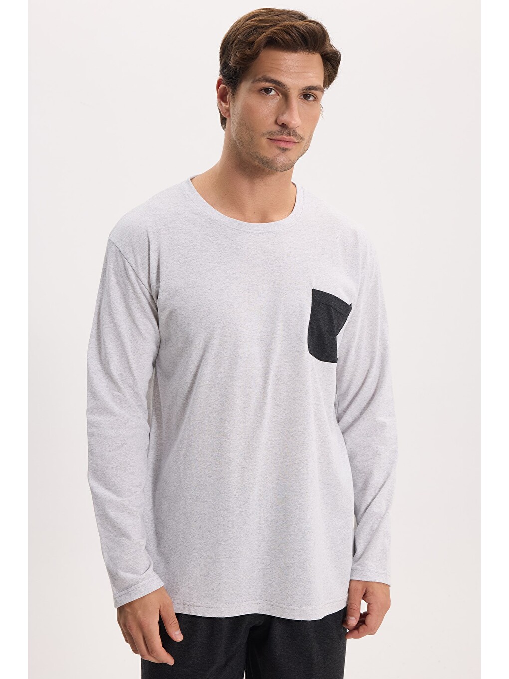 Erkek Standart Fit Rahat Kesim Uzun Kollu Pamuklu Gri Siyah Pijama Takımı-1