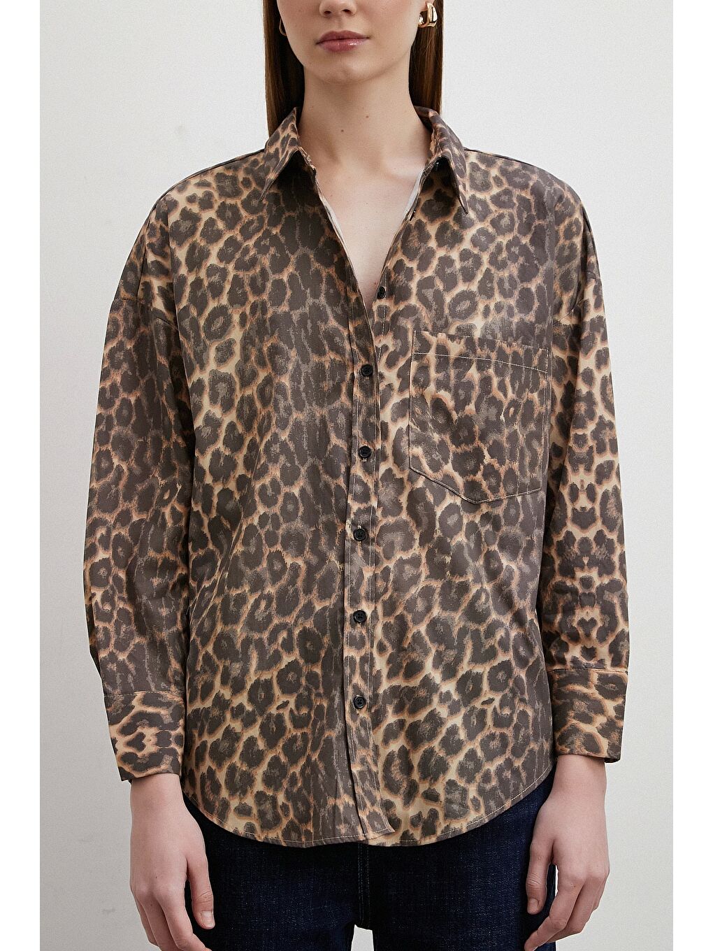 Karışık Leopar Desenli V Yaka Gömlek Kahve-4
