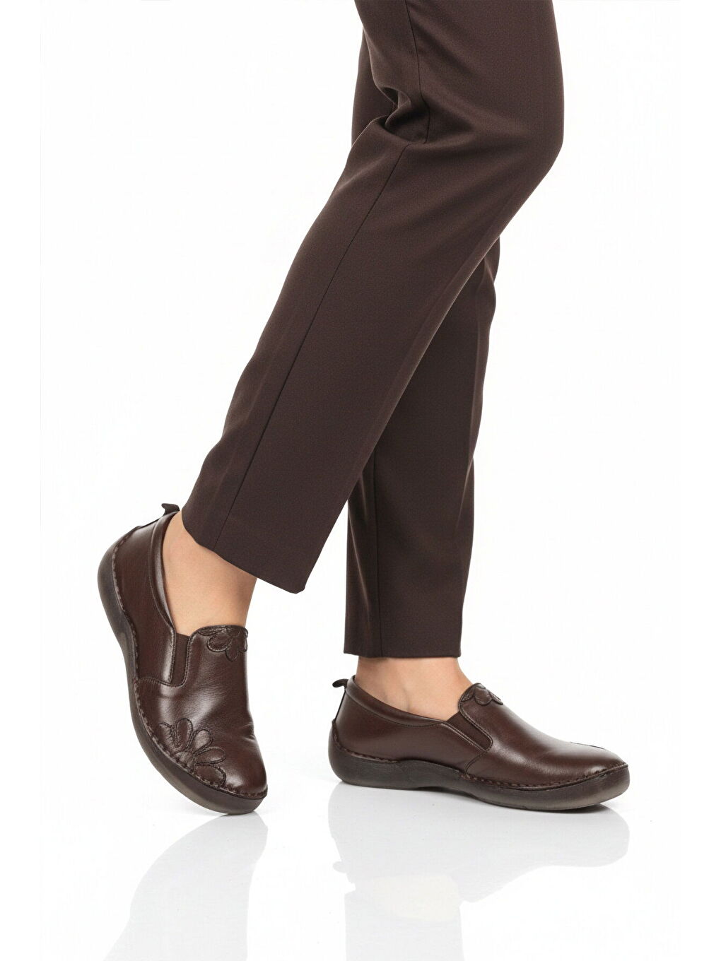 Kahverengi Premium Kahve Hakiki Deri Anatomik Kadın Casual Ayakkabı 44404 Z