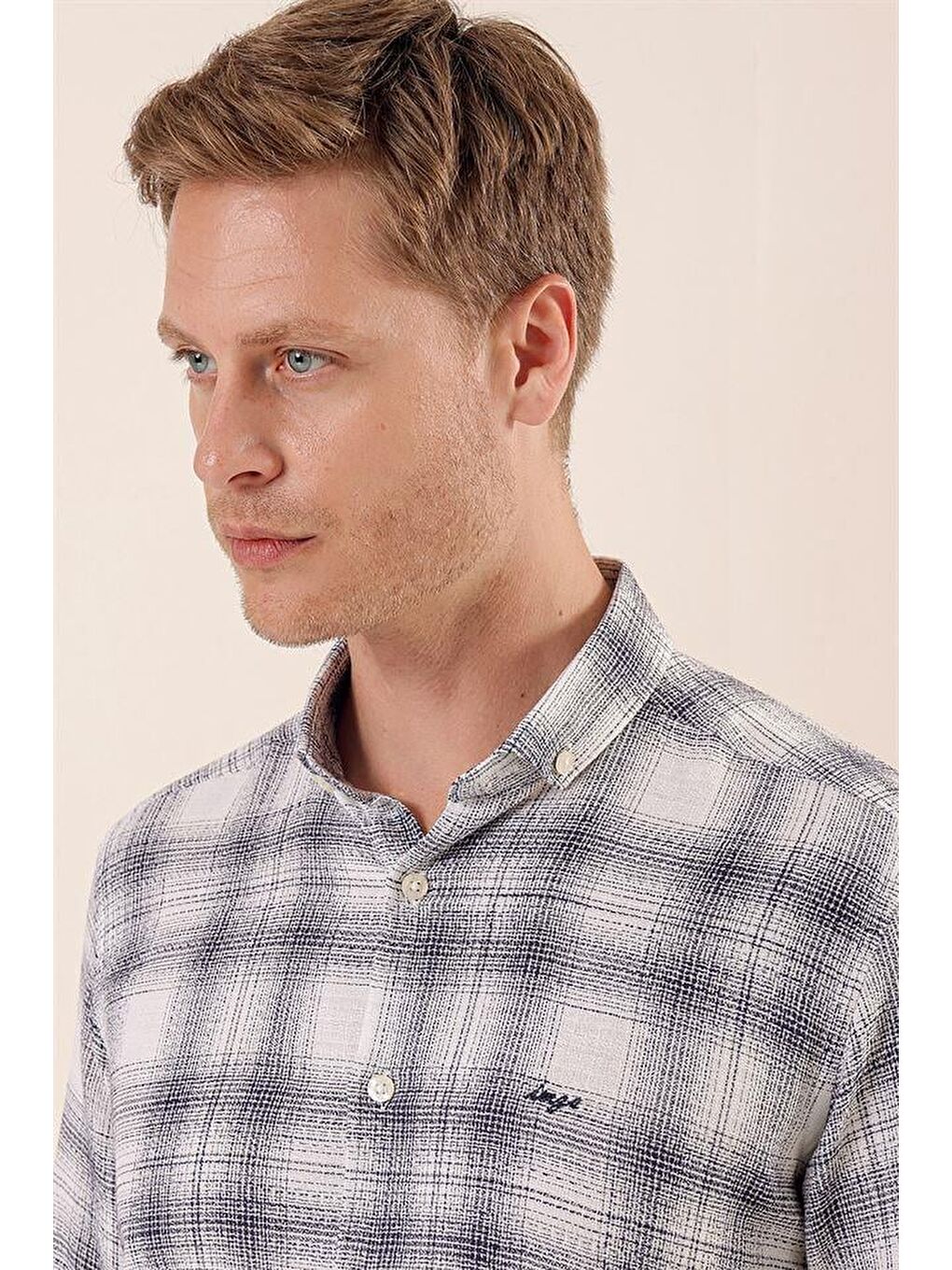 Koyu Lacivert Uzun Kollu Kareli Cepsiz %100 Pamuk Klasik Slim Fit Dar Kesim Gömlek 1004230176-3