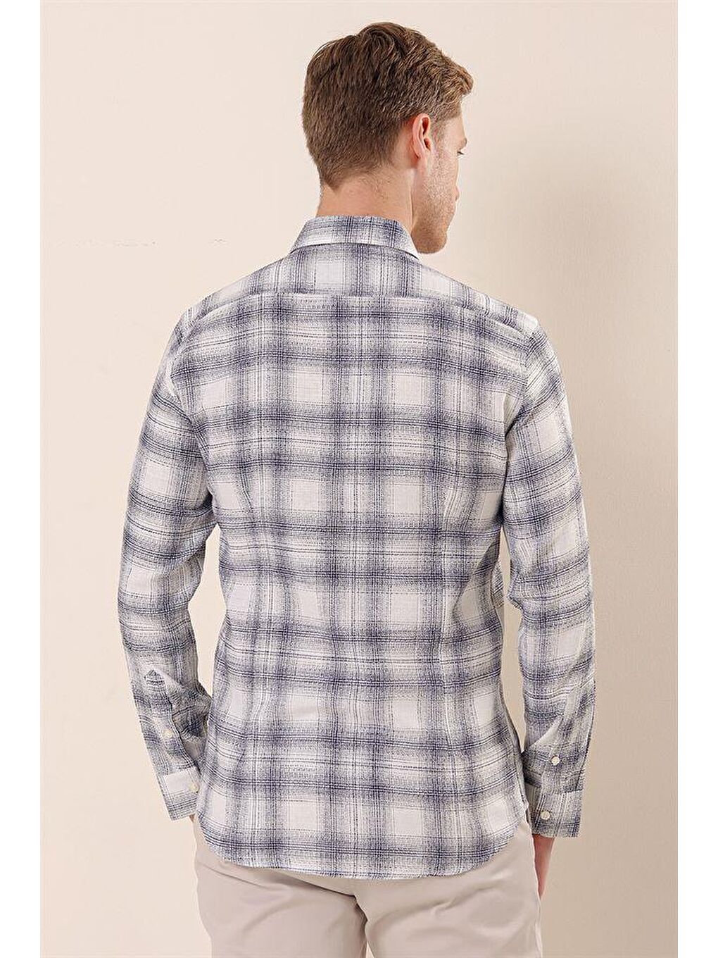 Koyu Lacivert Uzun Kollu Kareli Cepsiz %100 Pamuk Klasik Slim Fit Dar Kesim Gömlek 1004230176-4