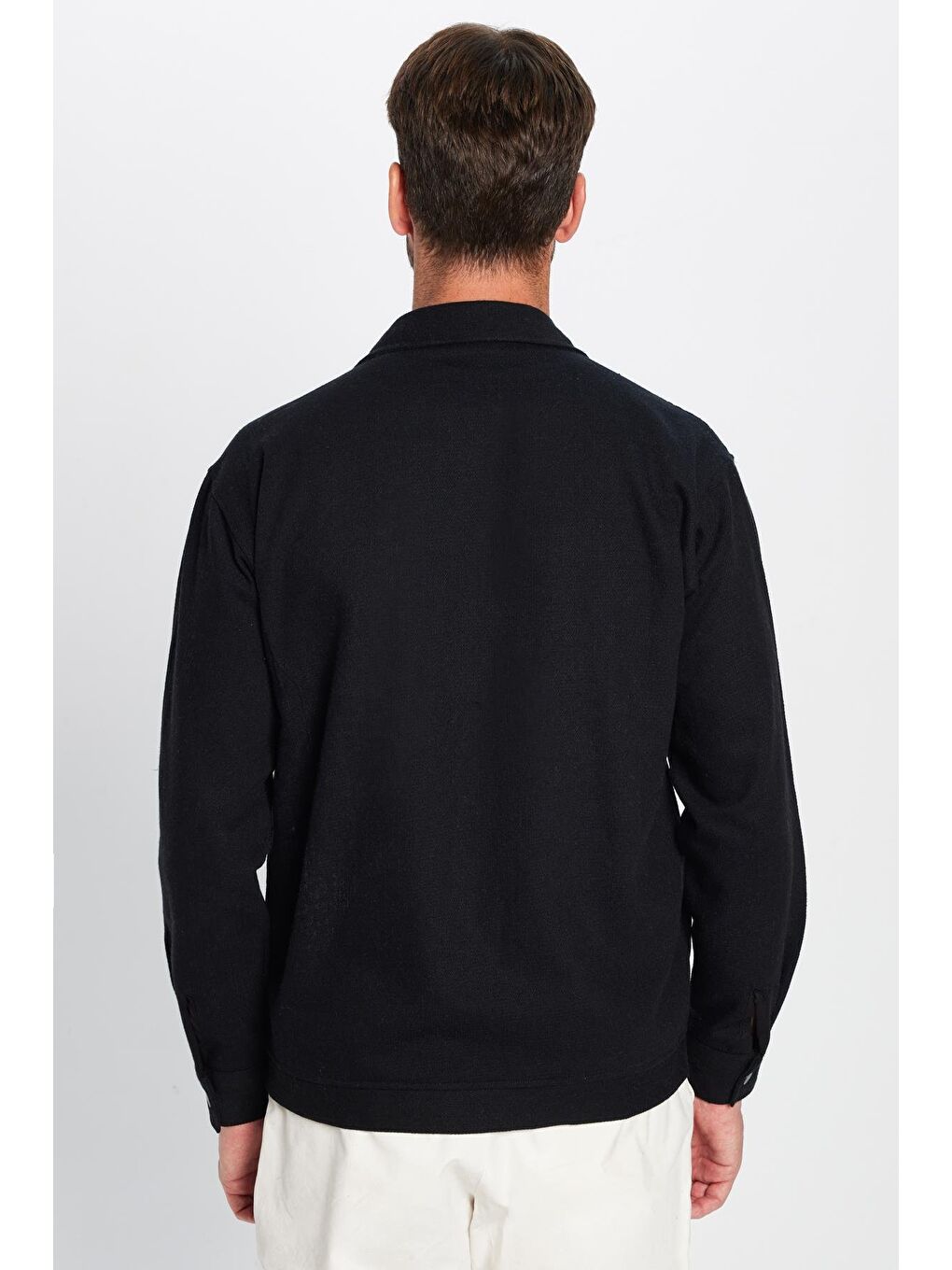 Erkek Relax Fit Rahat Kesim Oduncu Apaş Yaka Çift Cep Kapaklı Düz Siyah Kışlık Gömlek-4