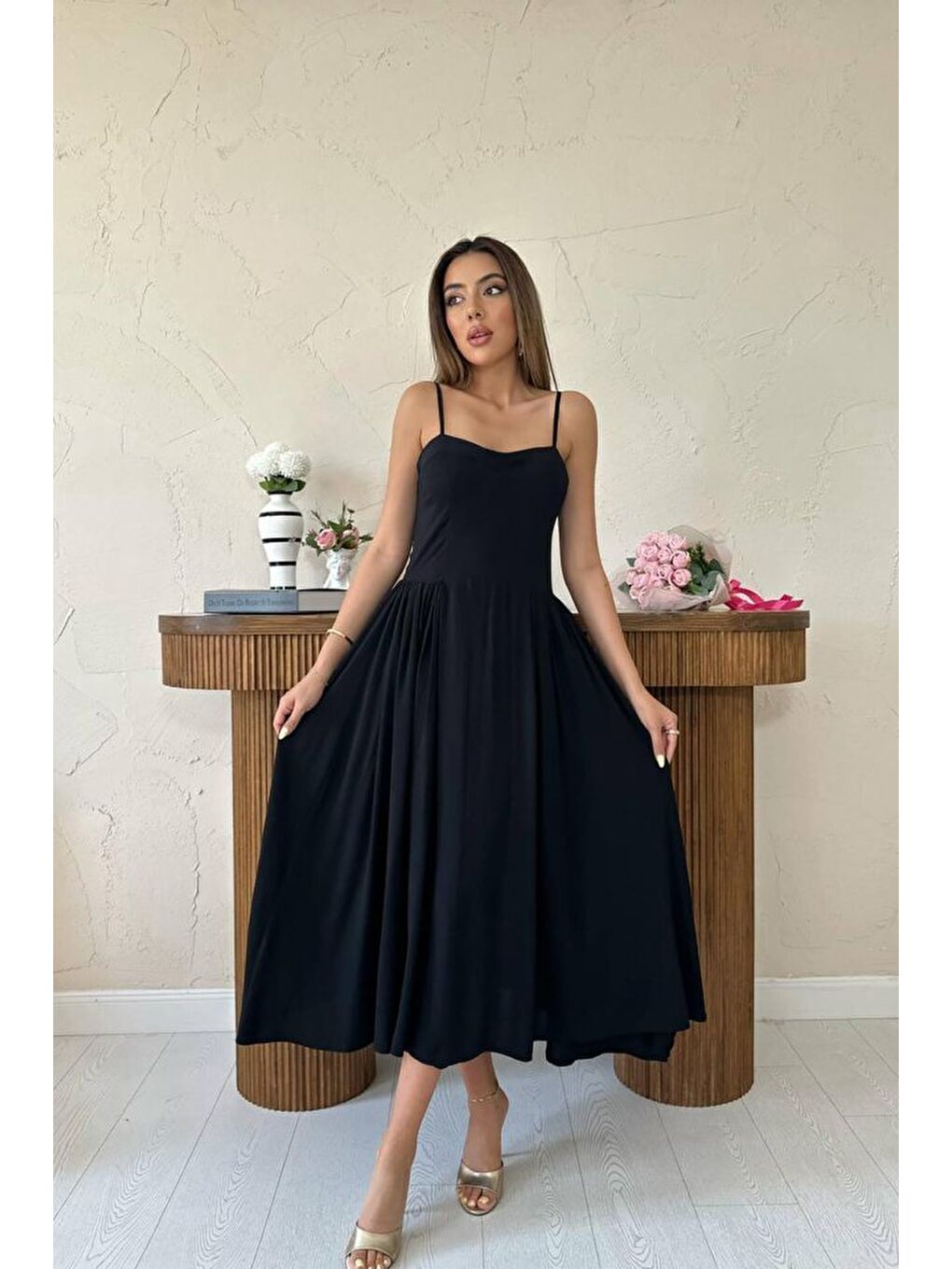 Siyah Göğüs Kuplu Uzun Büzgülü Elbise-1