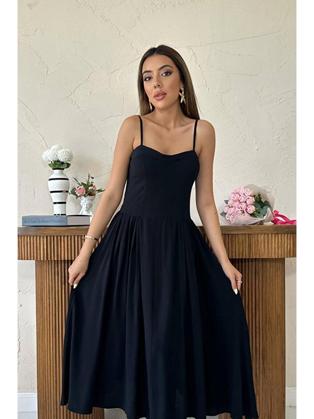 Siyah Göğüs Kuplu Uzun Büzgülü Elbise-2