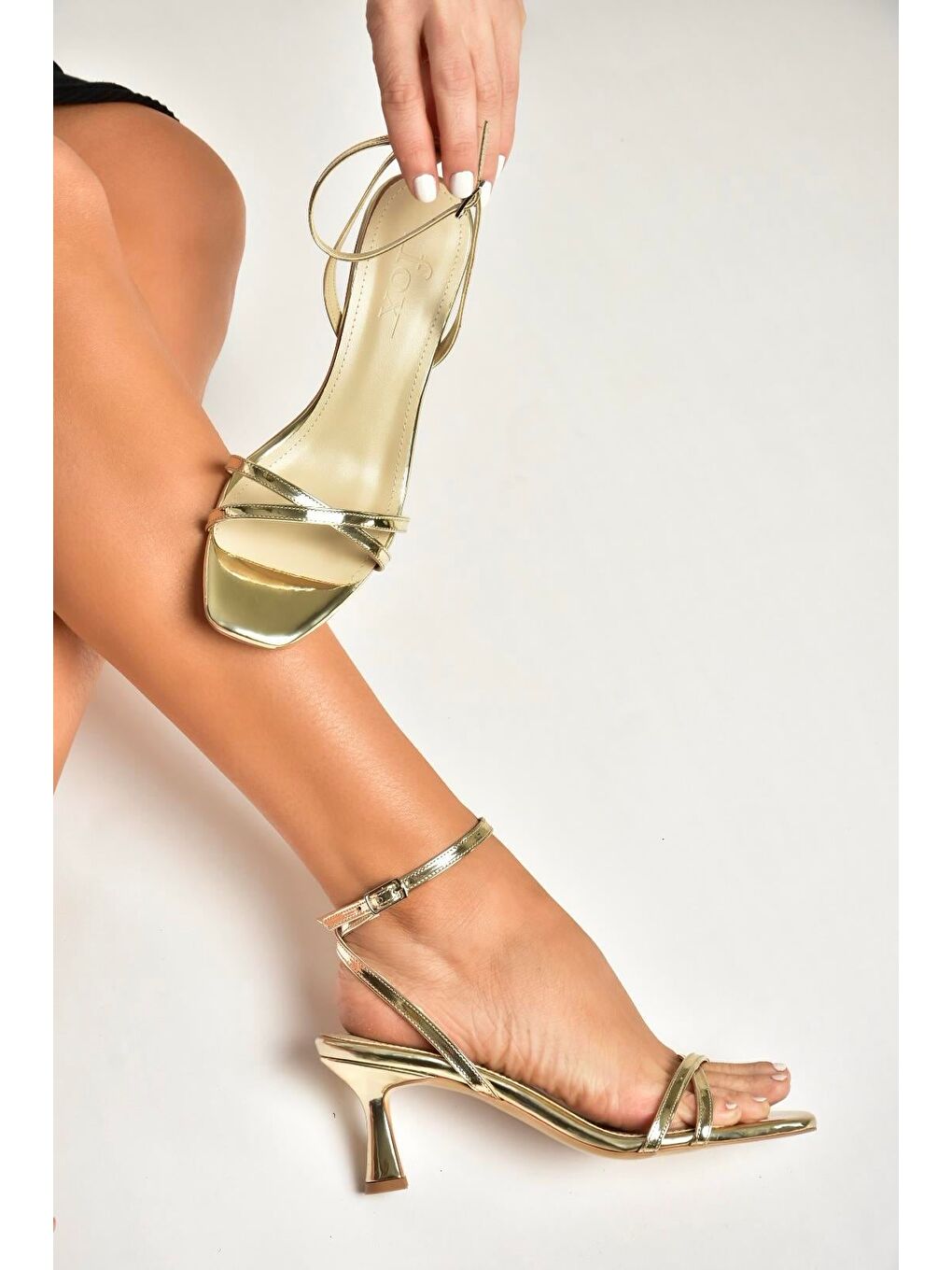 Sarı Altın Kadın Topuklu Ayakkabı Y569522034-1