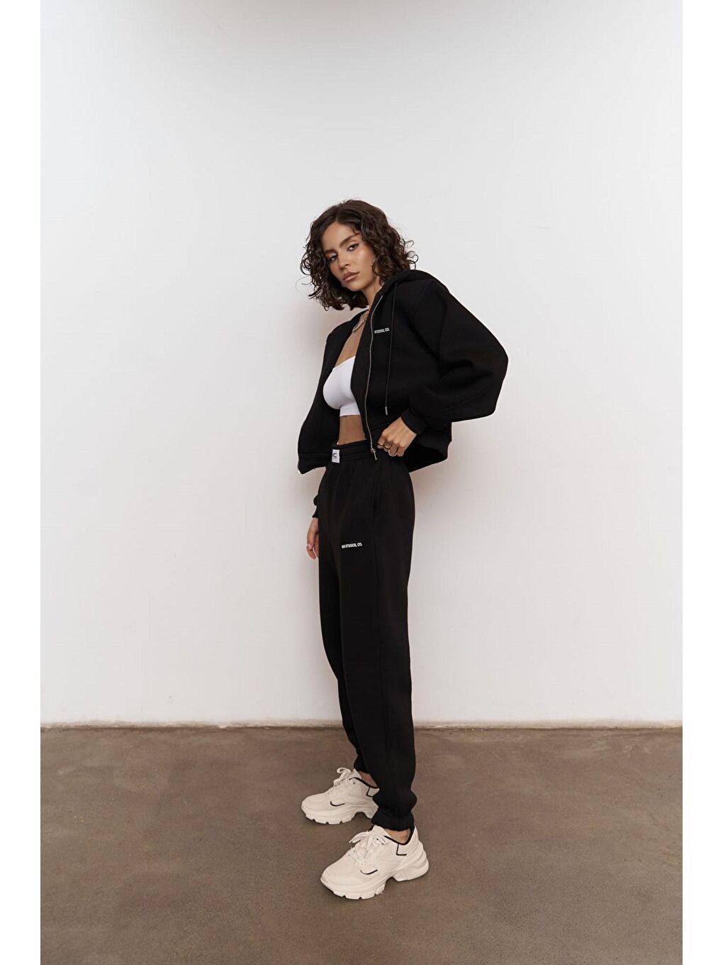 Studios Crop Siyah Eşofman Takım