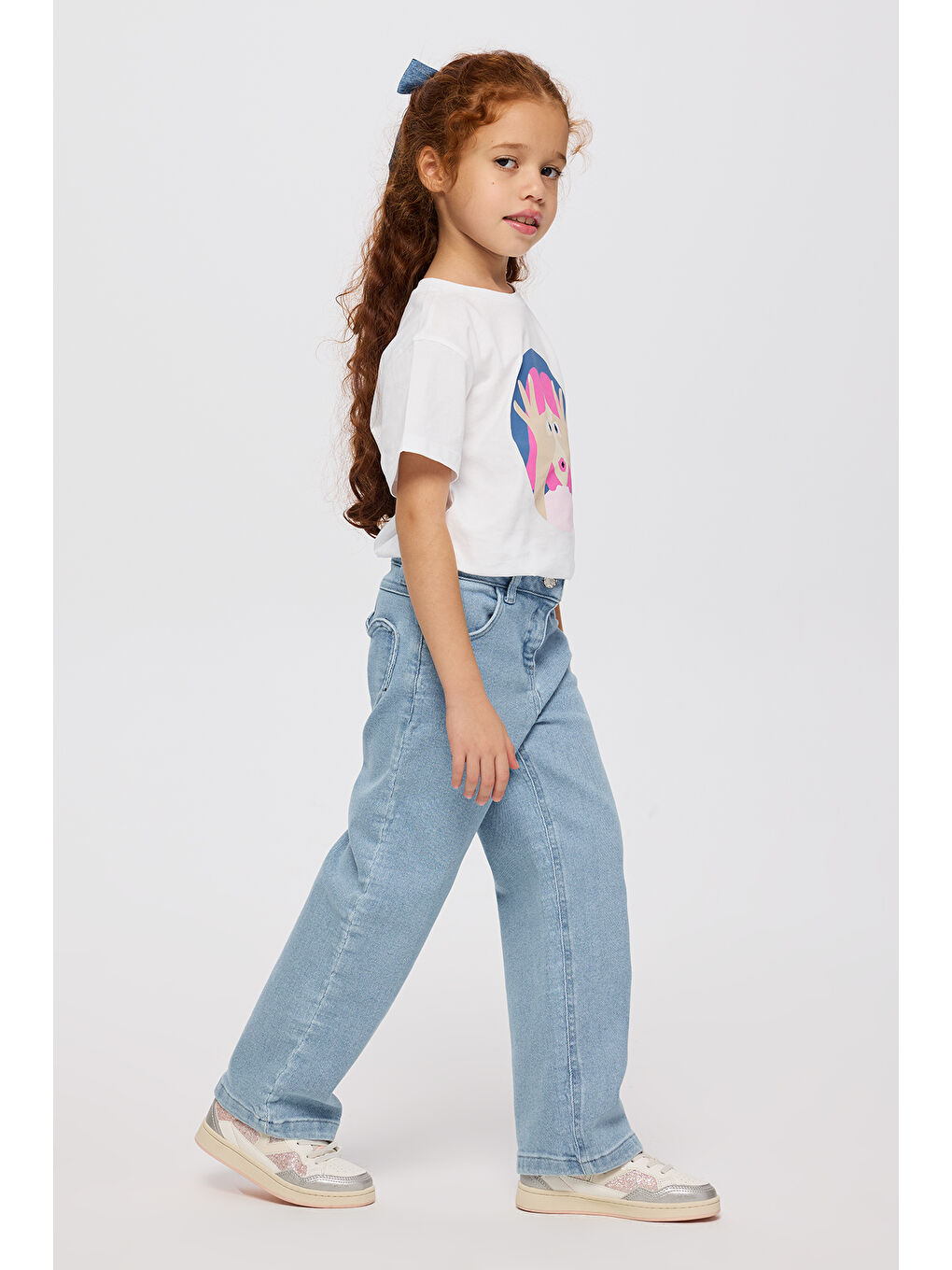 Kız Çocuk Ayarlanabilir Lastikli Arka Cebi Kalp Detaylı Mavi Jean Pantolon-2