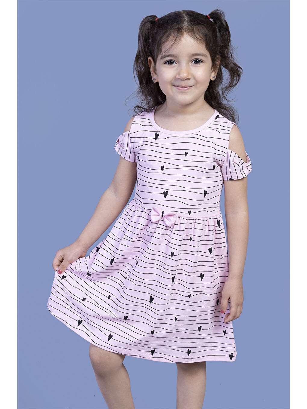 Pembe Kız Çocuk Kalp Desenli Kolları Detaylı Elbise