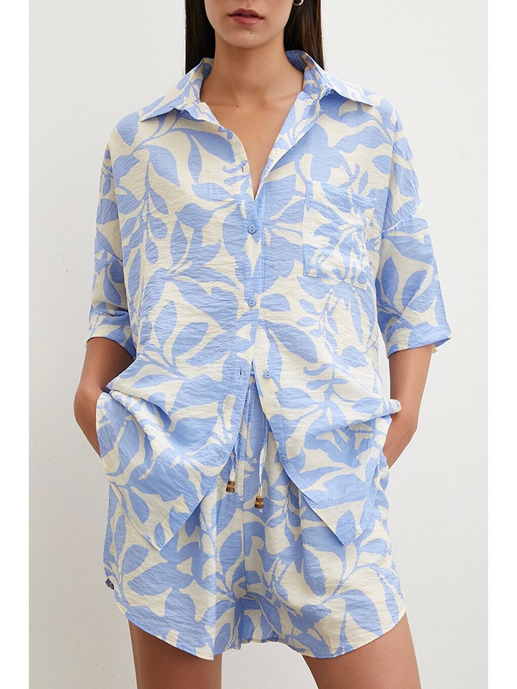 Yaprak Desenli Şortlu Takım Mavi-1