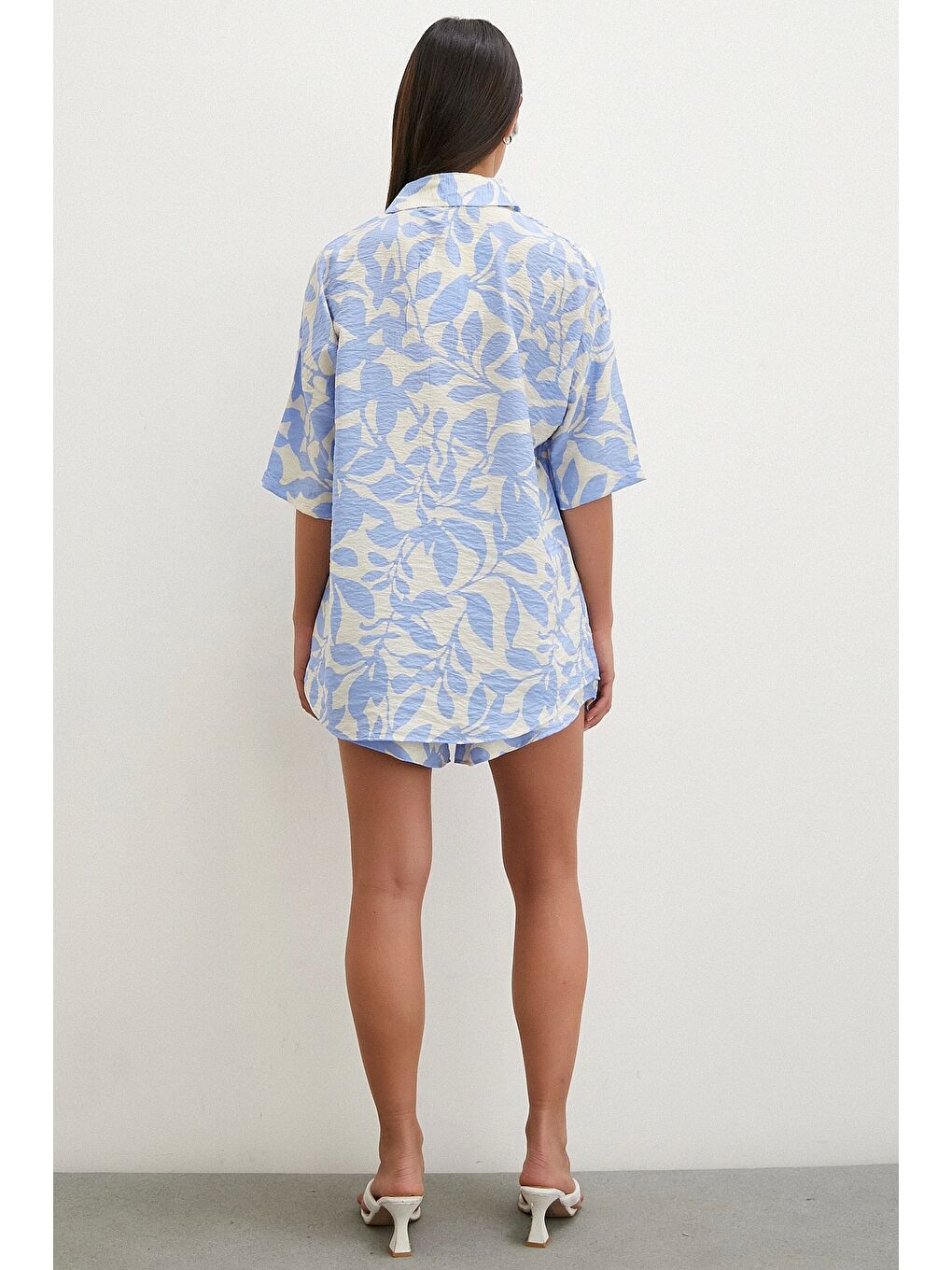 Yaprak Desenli Şortlu Takım Mavi-4