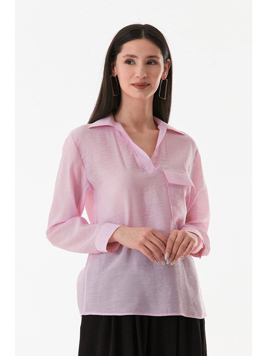 Pembe Basic V Yaka Tek Cepli Gömlek-1