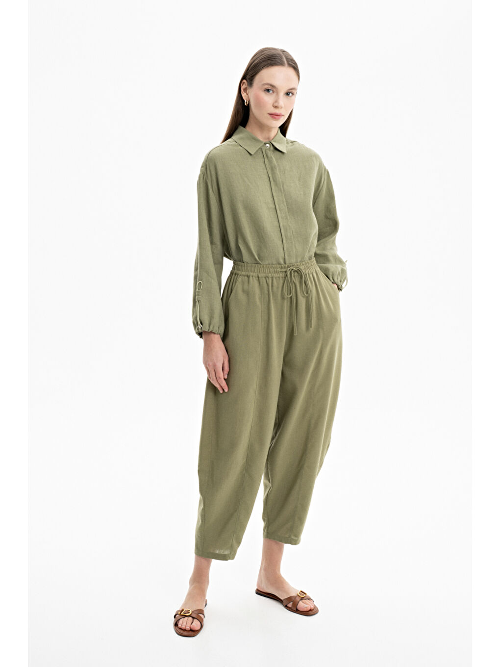 Haki Rahat Kesim Basic Pantolon