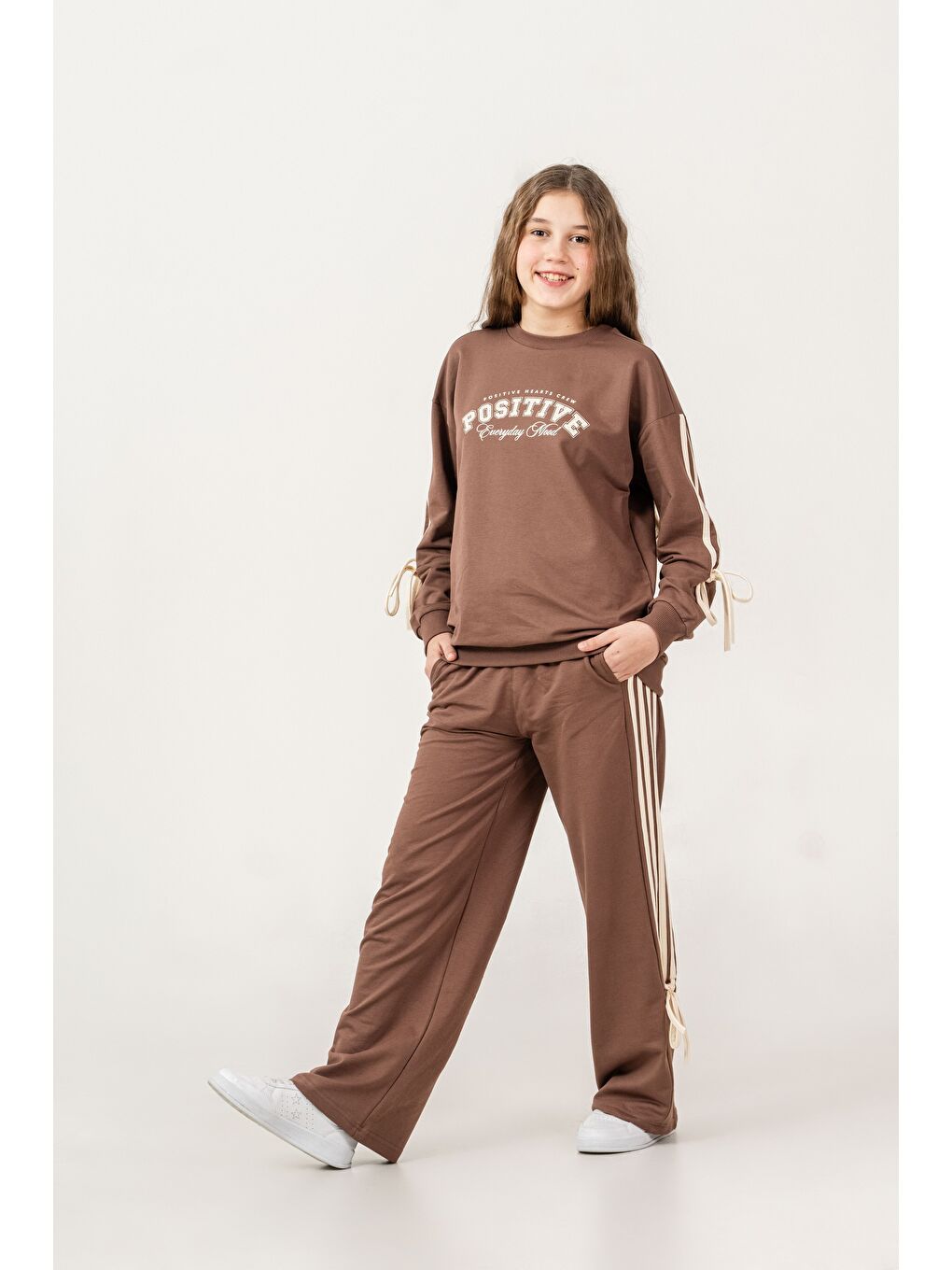 Kahverengi Positive Baskılı Üst Kollar Biyeli Alt Biyeli Takım-2