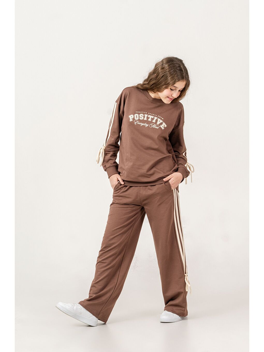 Kahverengi Positive Baskılı Üst Kollar Biyeli Alt Biyeli Takım-3