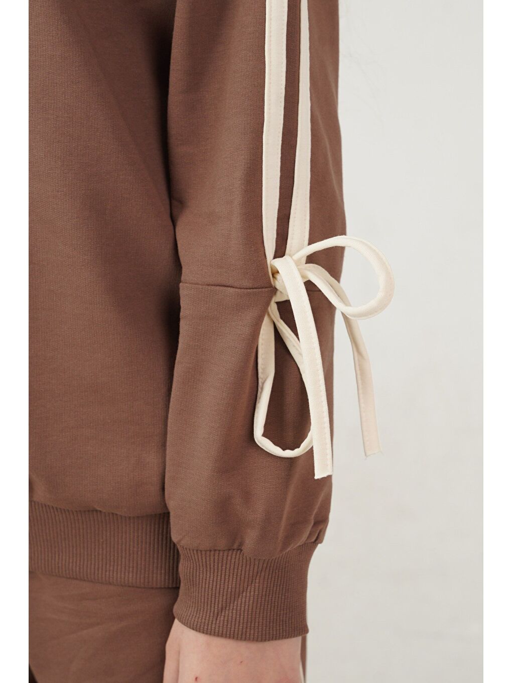 Kahverengi Positive Baskılı Üst Kollar Biyeli Alt Biyeli Takım-6