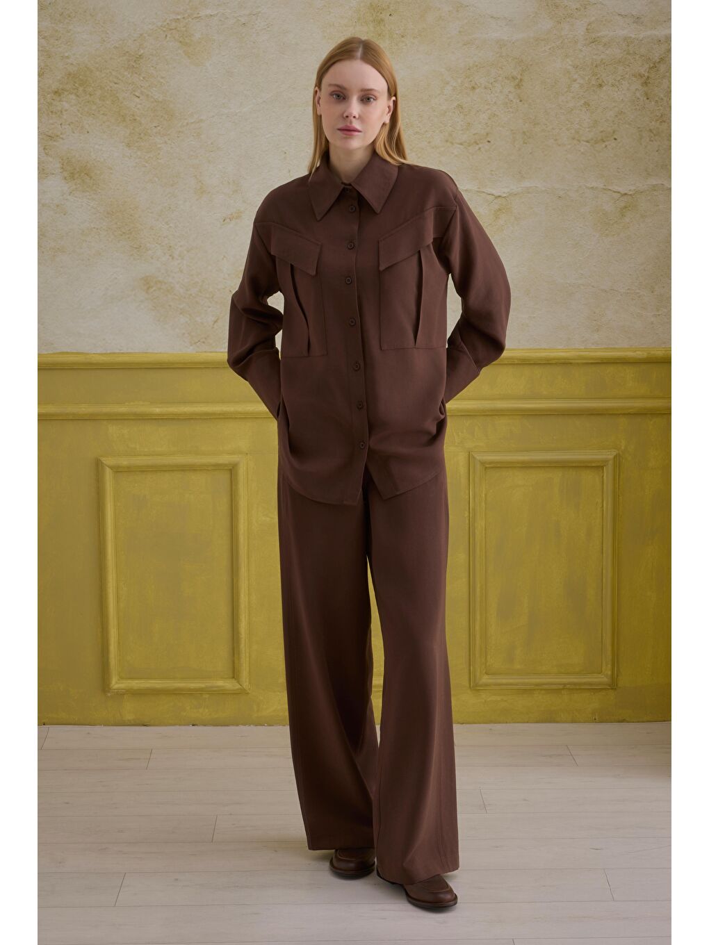 Kahverengi Düz Kesim Pantolon Kahve-1