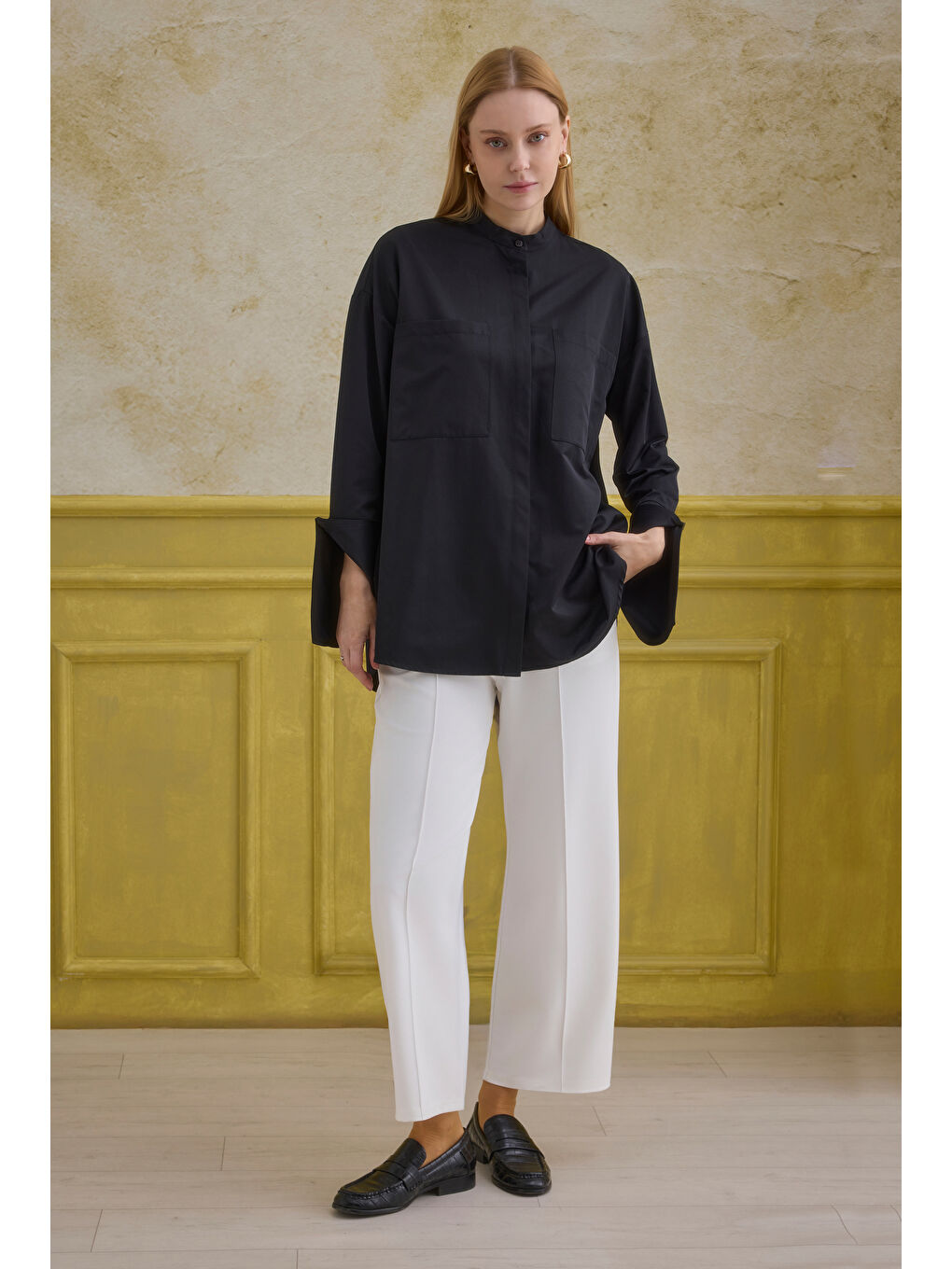 Manşet Detaylı Gömlek Siyah-1