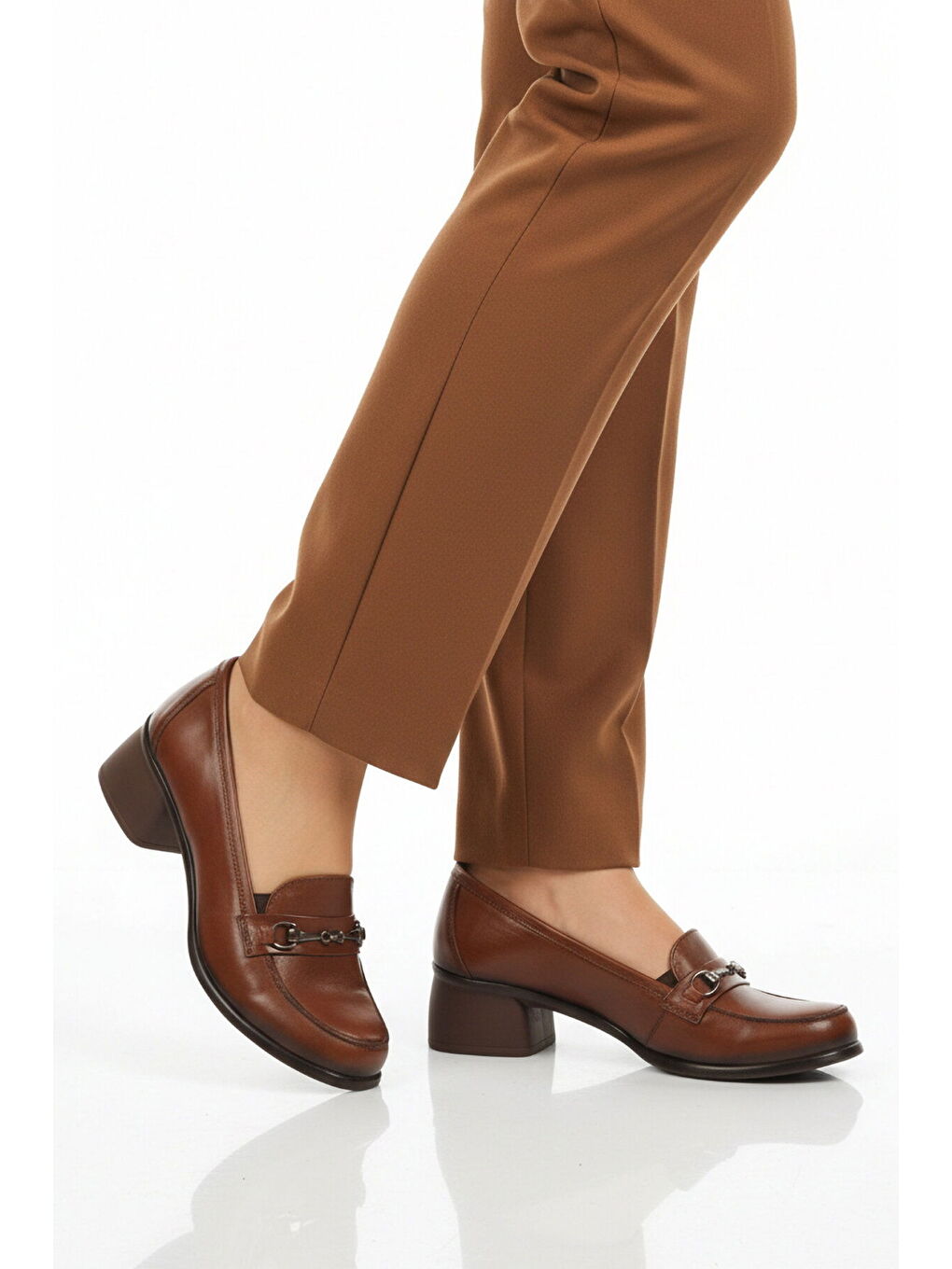 Kahverengi Premium Taba Hakiki Deri Kadın Topuklu Klasik Ayakkabı 44259 Z