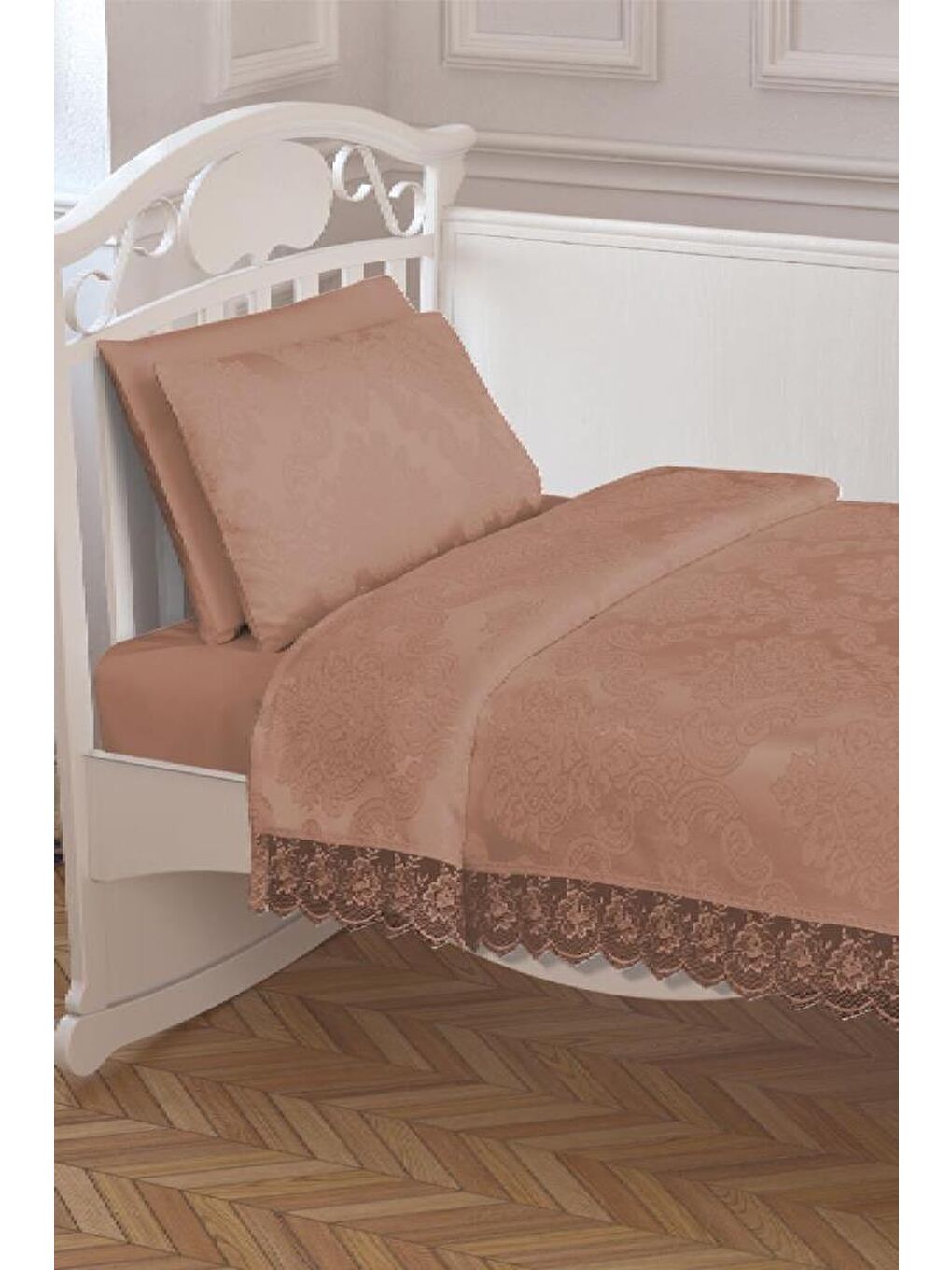 Karışık Çeyizdiyarı Fransız Güpürlü Bebek Pike Takımı Cappuccino-1