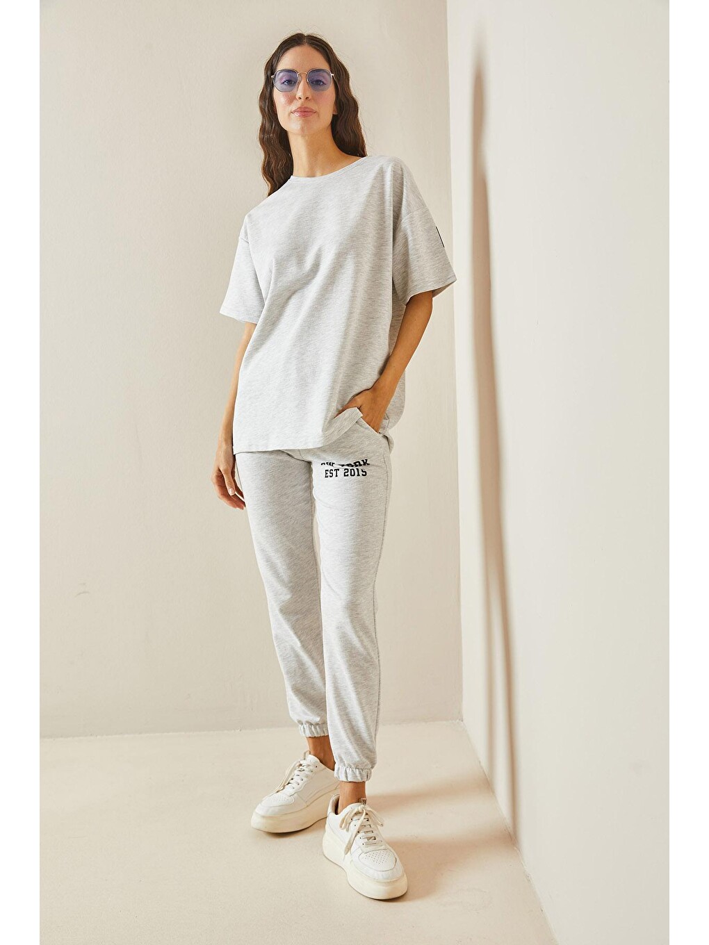 Gri Arkası Baskılı Oversize Eşofman Takımı 5YXK8-48487-03