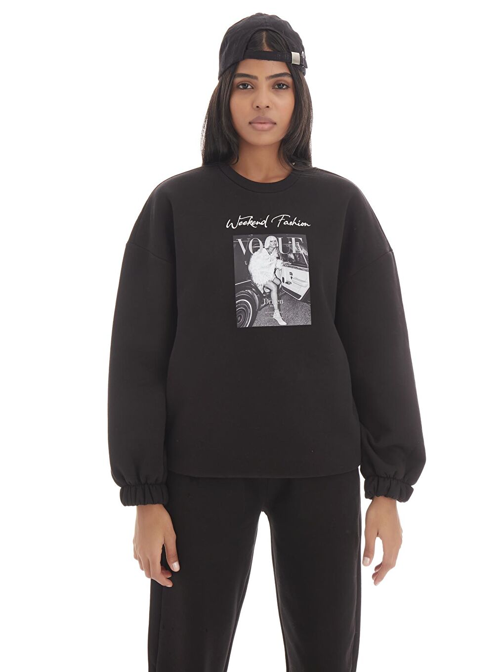 Kadın Siyah Renk Üç İplik İçi Şardonlu Önü Baskılı Sweatshirt-1