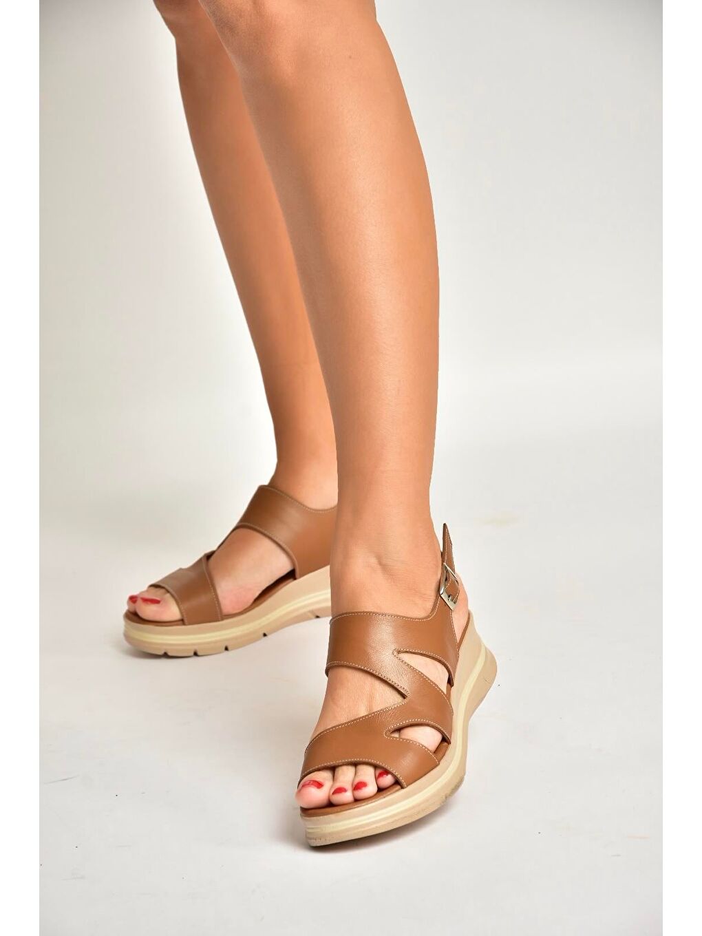 Kahverengi Taba Kadın Sandalet Y555210403-4