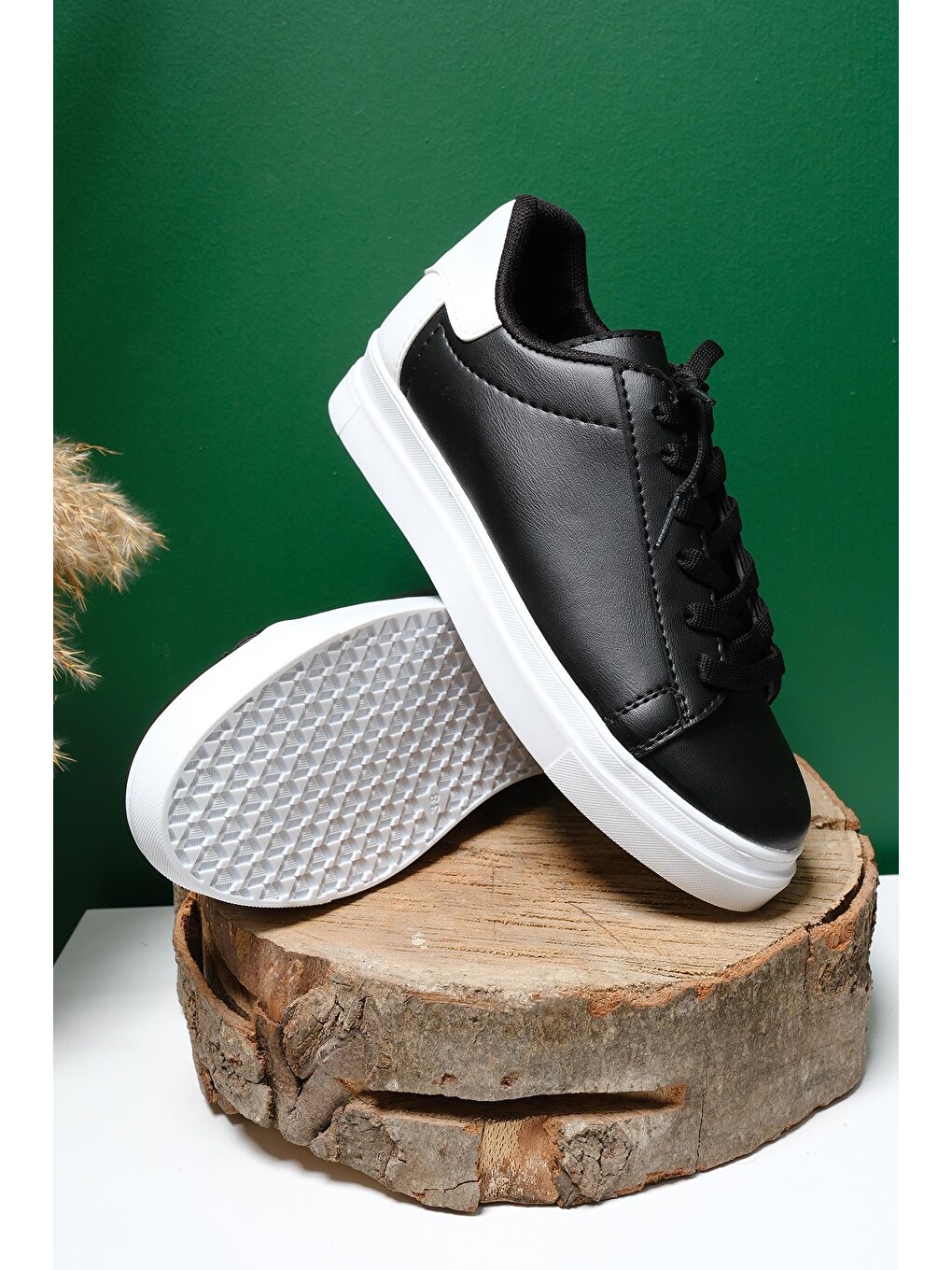 Siyah Erda Basic Bağcıklı Kadın Sneaker-1