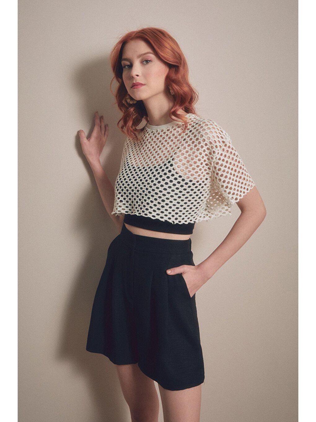 Siyah Basic Beli Lastikli Pileli Şort-2